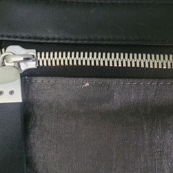 Tumi crossbody purse - Picture 9 of 9